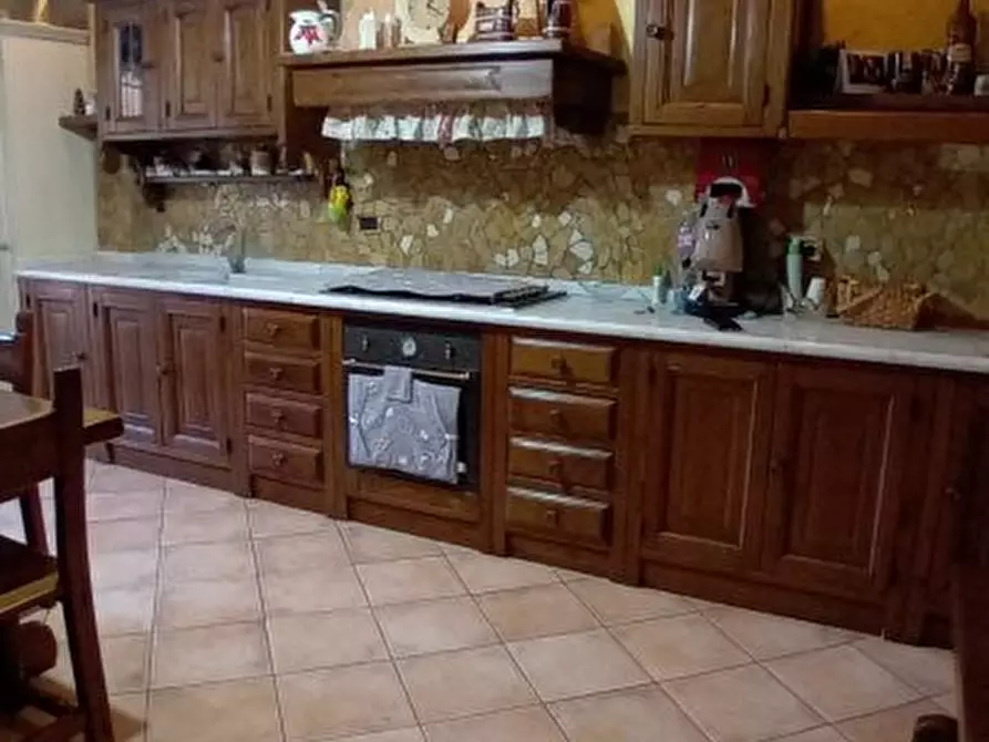 Immagine 6 di Villa in vendita  a Crispano