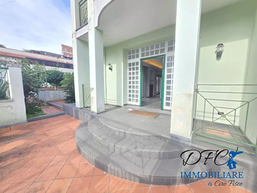 Immagine 4 di Villa in vendita  a Casoria