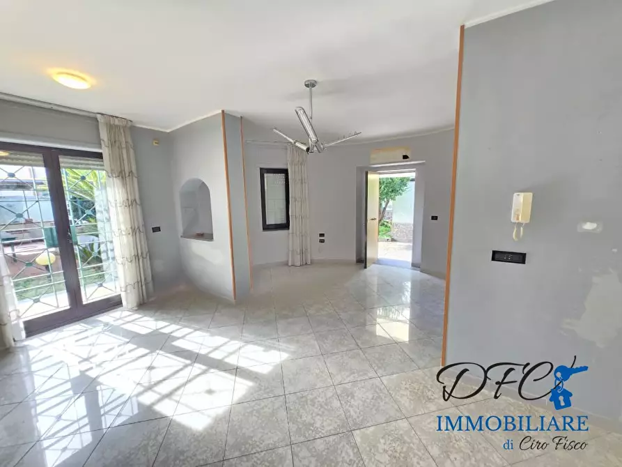 Immagine 6 di Villa in vendita  a Casoria