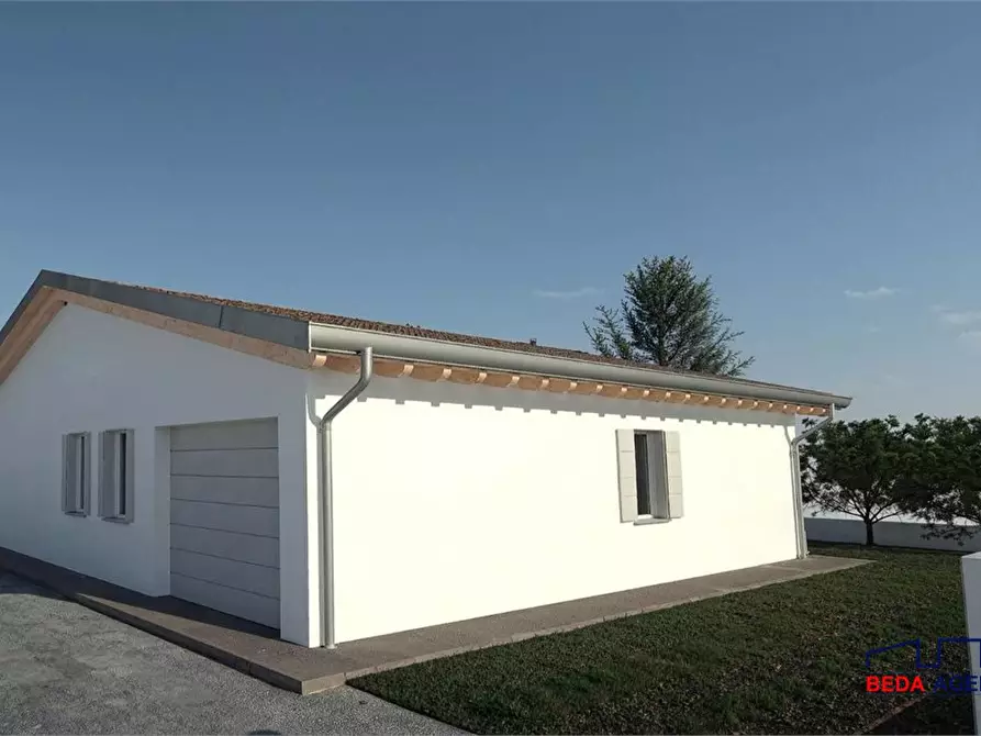 Immagine 2 di Villa in vendita  a Campodarsego