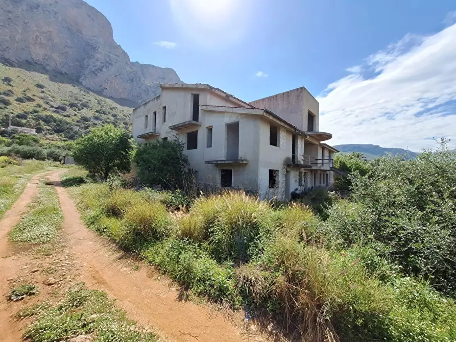 Immagine 4 di Villa in vendita  snc a Cinisi