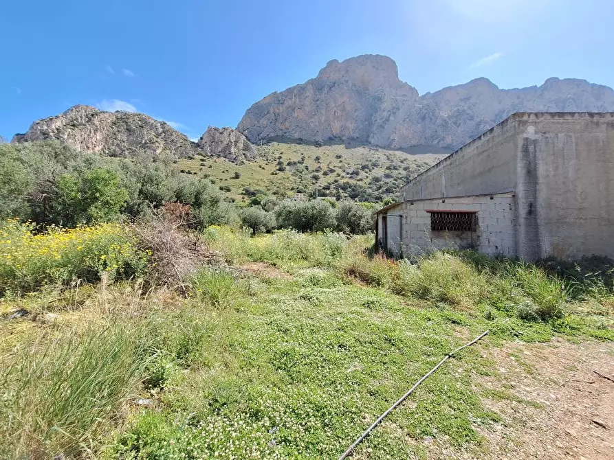 Immagine 8 di Villa in vendita  snc a Cinisi