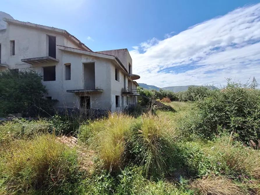 Immagine 6 di Villa in vendita  snc a Cinisi