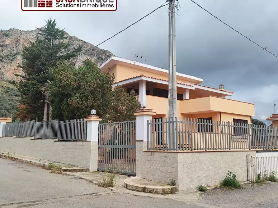 Immagine 1 di Villa in vendita  3 a Altavilla Milicia