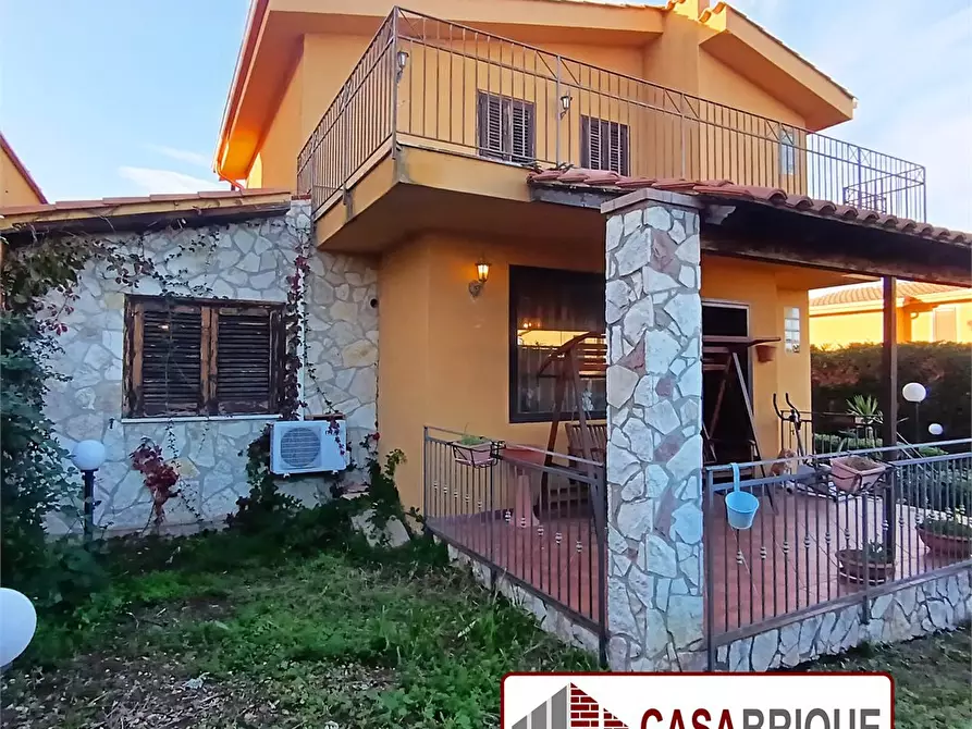 Immagine 1 di Villa in vendita  snc a Altavilla Milicia