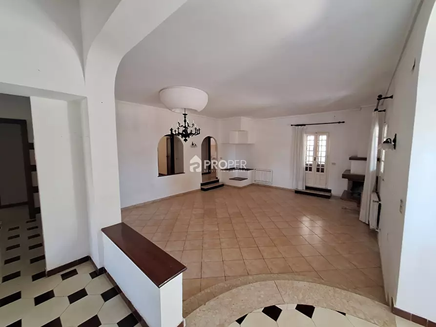 Immagine 2 di Villa in vendita  a Carini