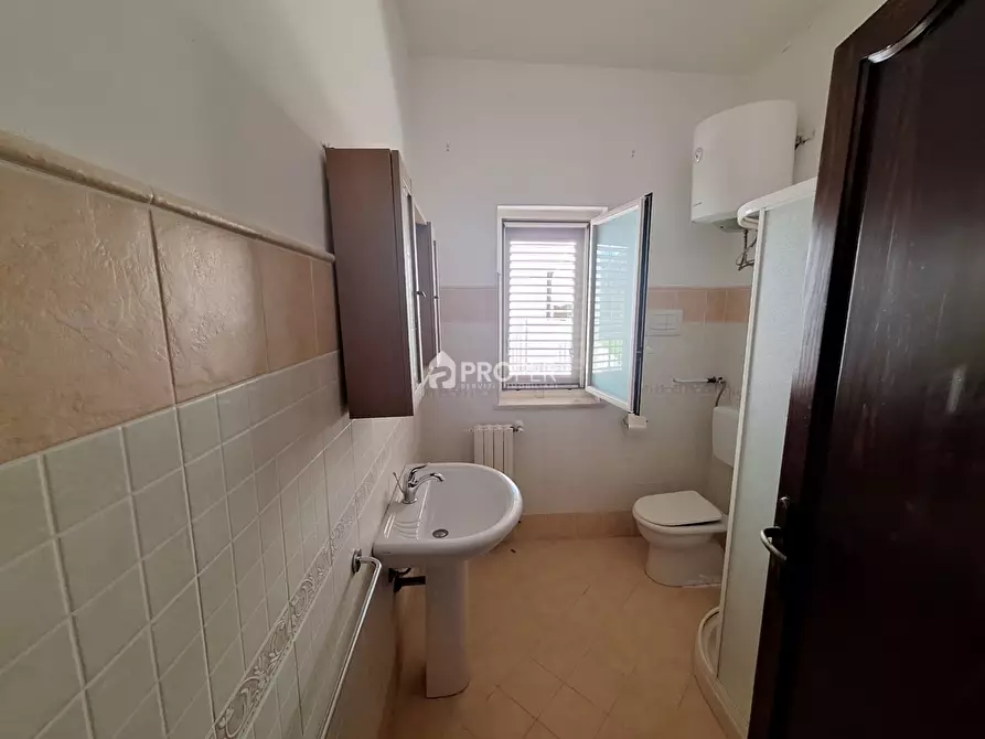 Immagine 8 di Villa in vendita  a Carini