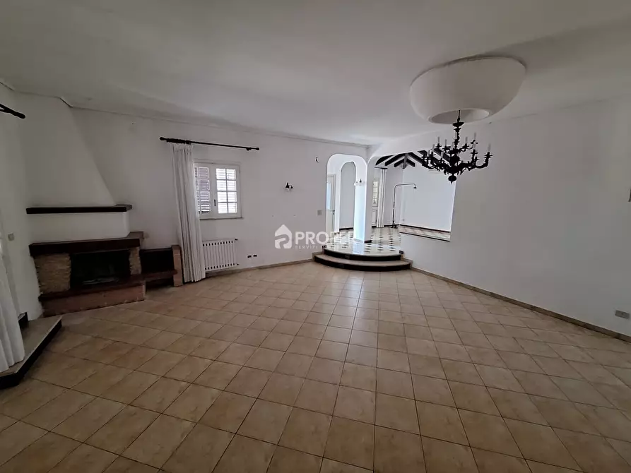 Immagine 4 di Villa in vendita  a Carini