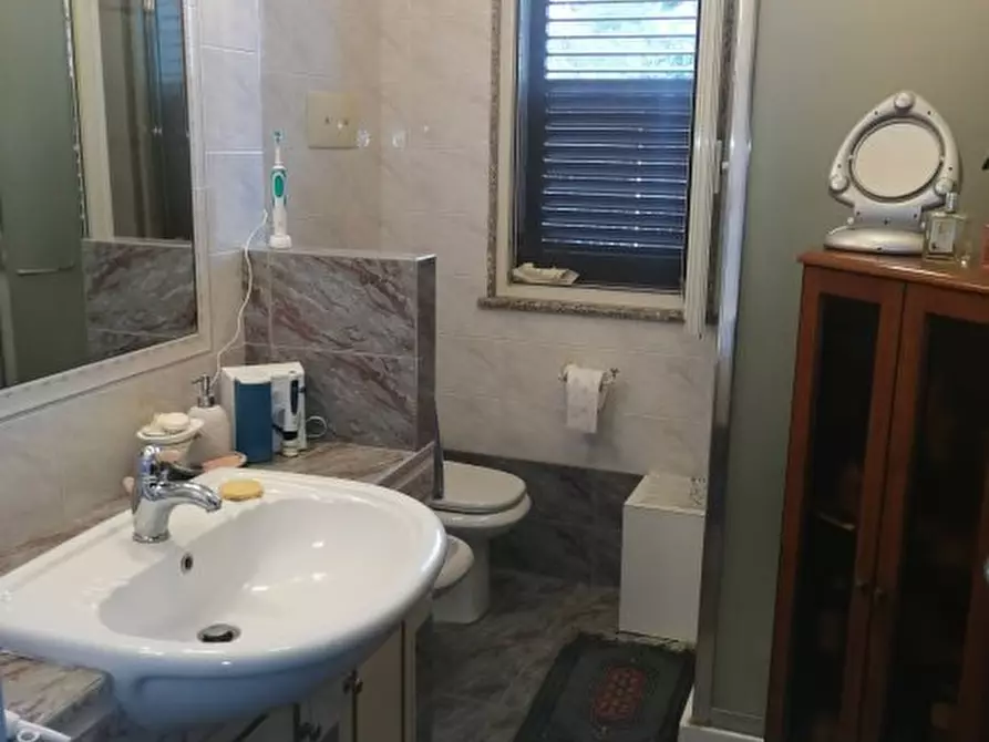 Immagine 10 di Villa in vendita  a Carini