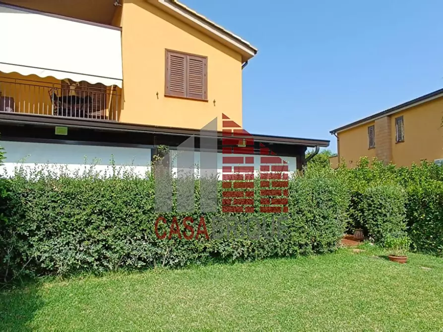 Immagine 3 di Villa in vendita  snc a Campofelice Di Roccella