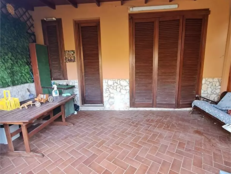 Immagine 4 di Villa in vendita  a Terrasini