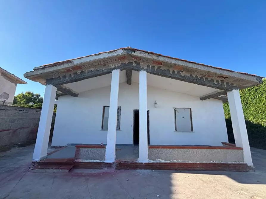 Immagine 2 di Villa in vendita  a Carini