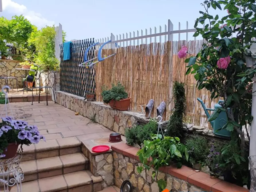 Immagine 4 di Villa in vendita  a Palermo