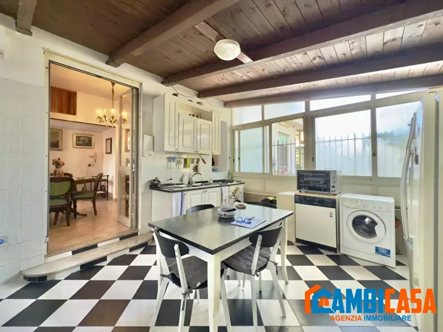 Immagine 7 di Villa in vendita  a Isola Delle Femmine