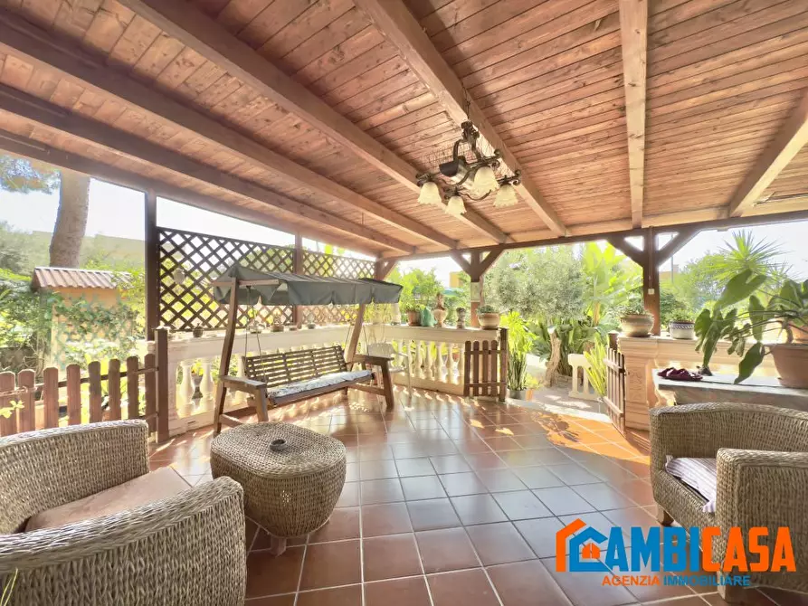 Immagine 1 di Villa in vendita  a Isola Delle Femmine