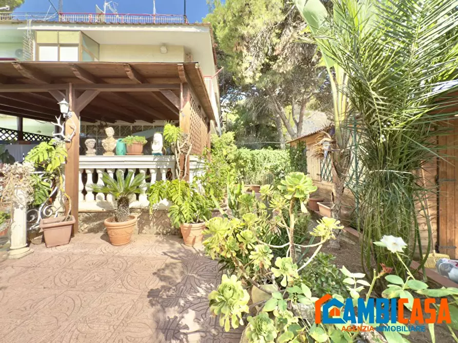 Immagine 3 di Villa in vendita  a Isola Delle Femmine