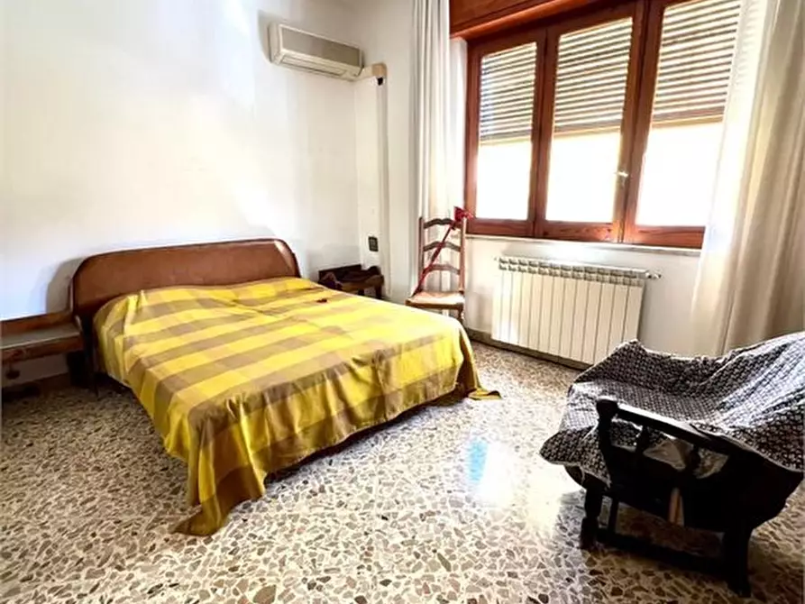 Immagine 9 di Villa in vendita  a Palermo