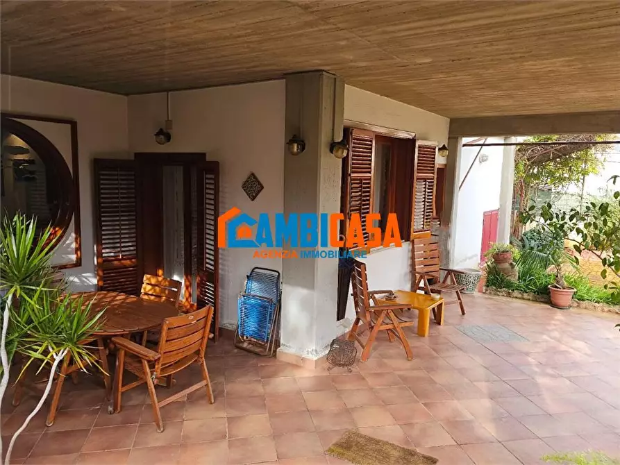 Immagine 2 di Villa in vendita  a Palermo