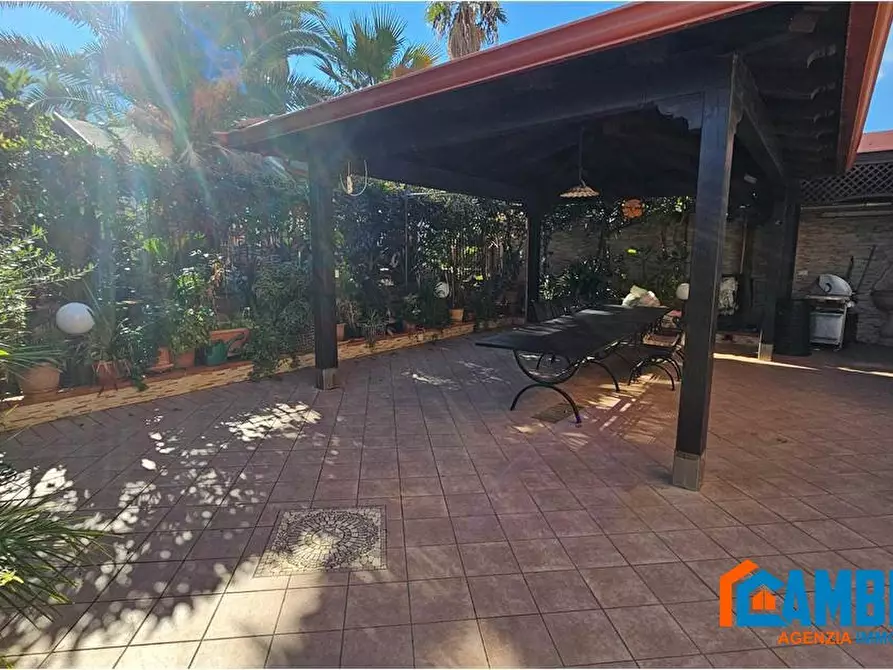 Immagine 2 di Villa in vendita  a Isola Delle Femmine