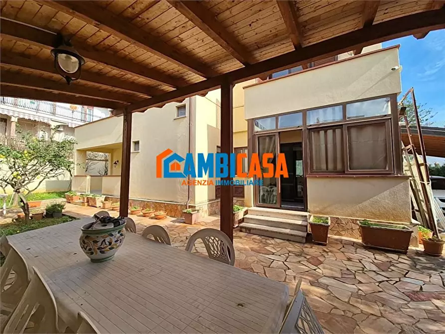 Immagine 3 di Villa in vendita  a Palermo
