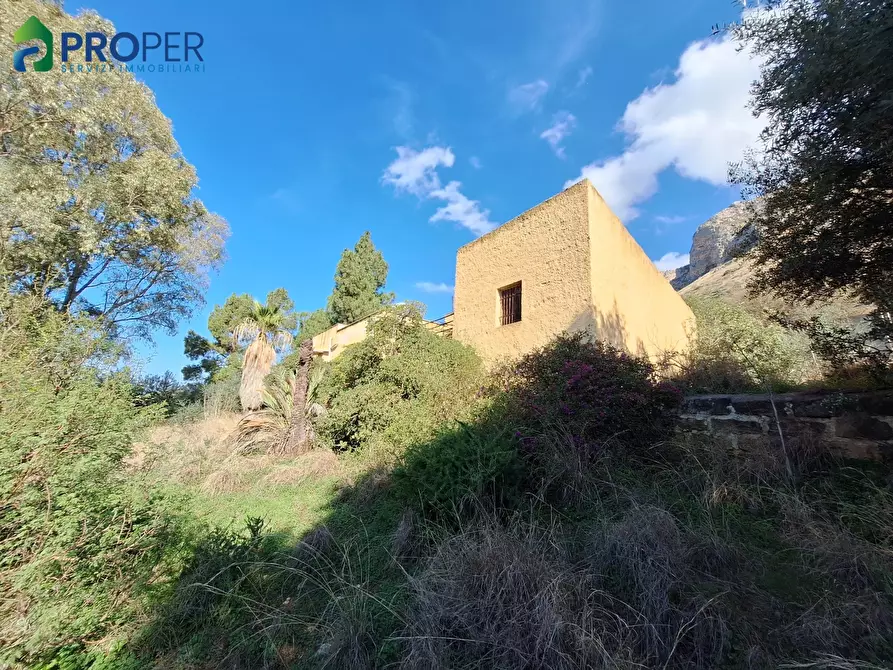 Immagine 2 di Villa in vendita  SNC a Terrasini