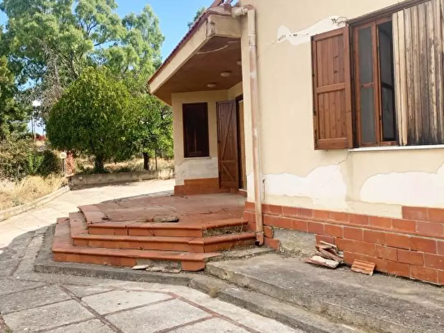 Immagine 1 di Villa in vendita  snc a Ventimiglia Di Sicilia