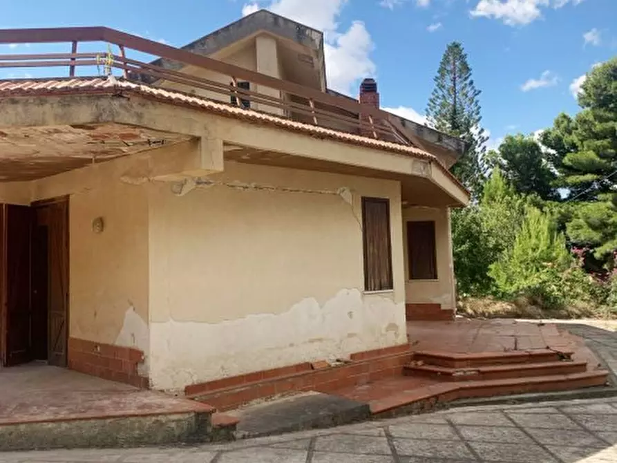 Immagine 3 di Villa in vendita  snc a Ventimiglia Di Sicilia