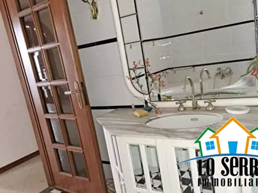 Immagine 8 di Villa in vendita  a Palermo