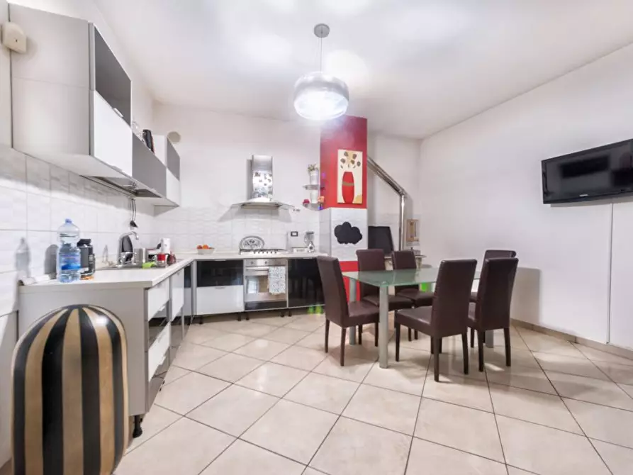 Immagine 6 di Villa in vendita  a Pescara