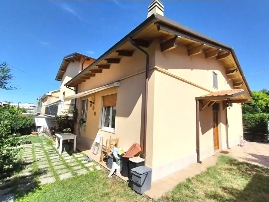 Immagine 10 di Villa in vendita  9 a Pescara