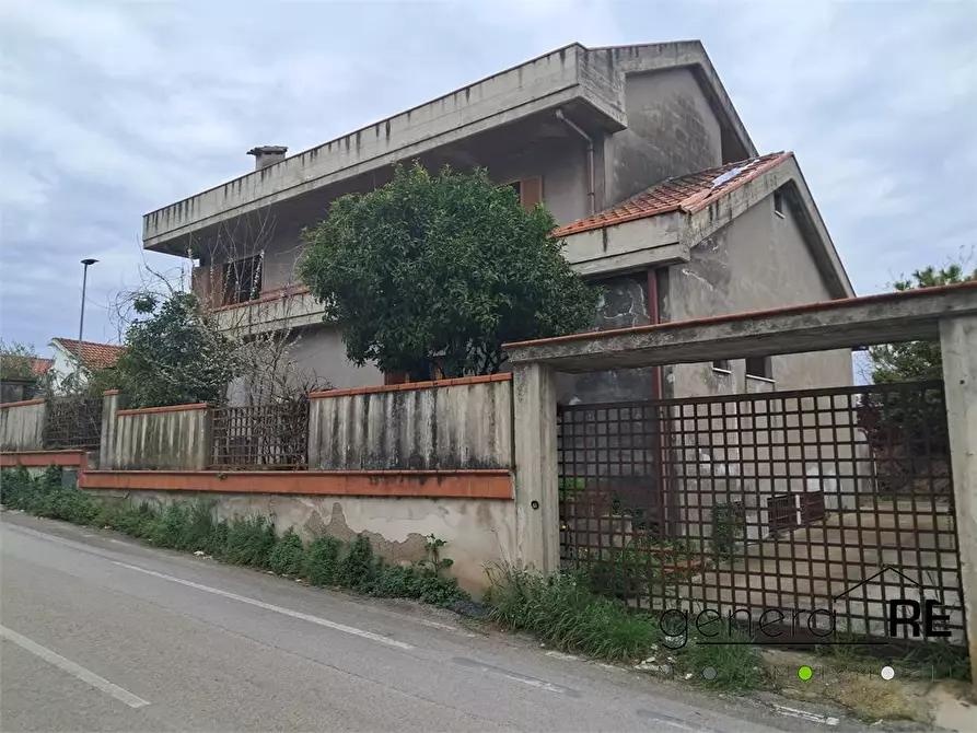 Immagine 1 di Villa in vendita  a Pescara