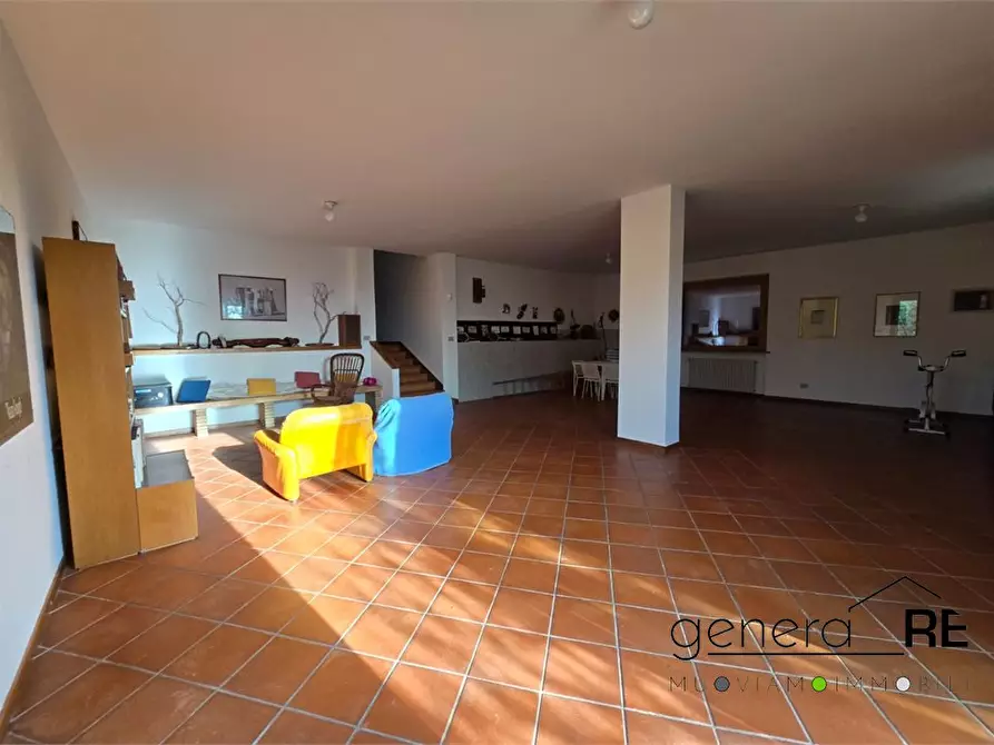 Immagine 10 di Villa in vendita  a Penne