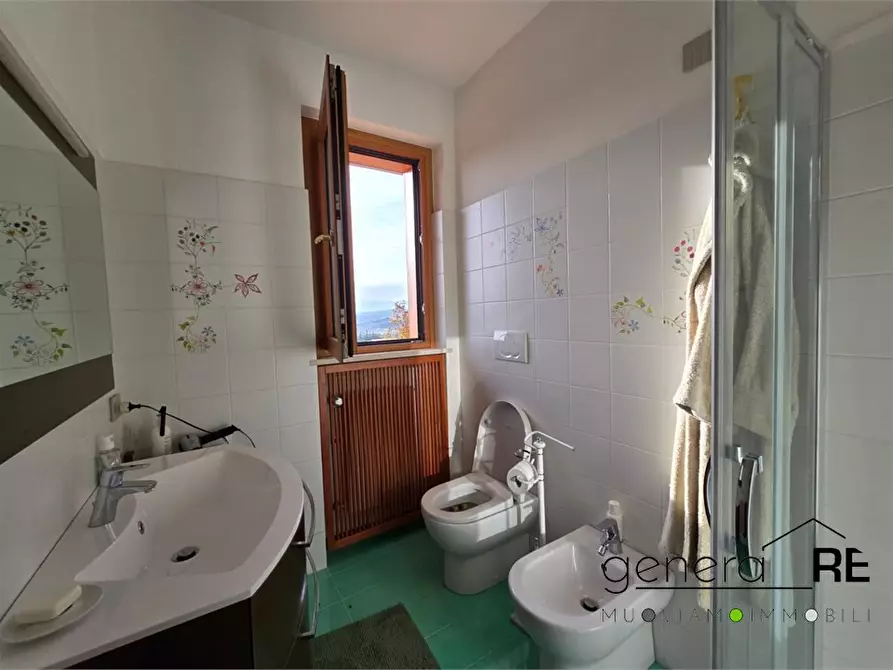 Immagine 5 di Villa in vendita  a Penne