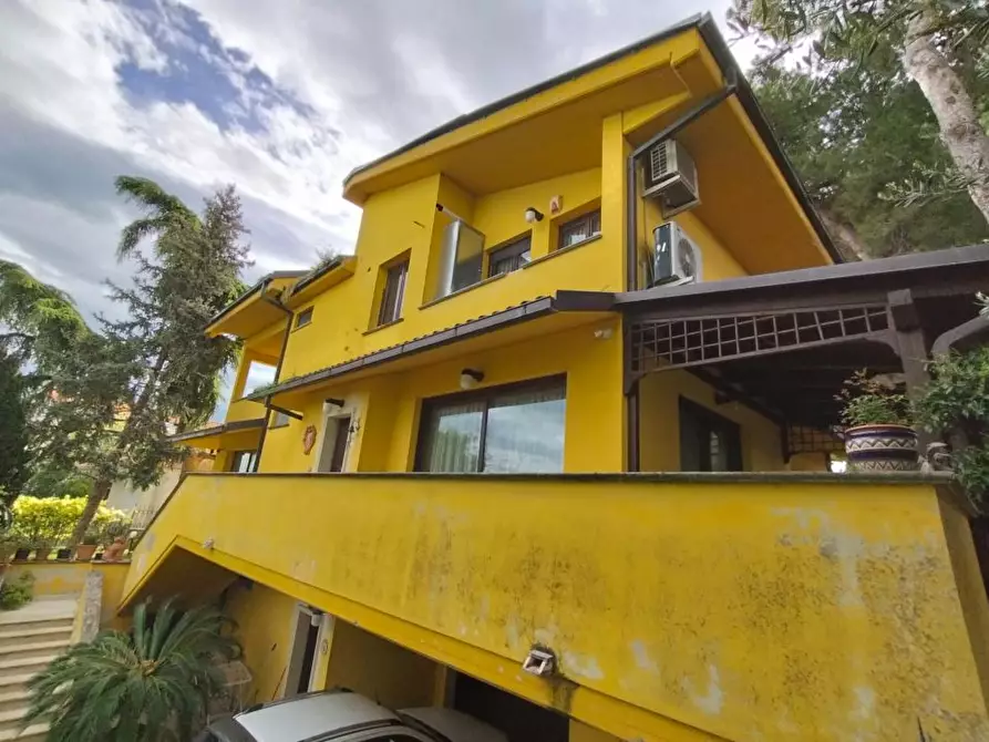 Immagine 4 di Villa in vendita  15 a Pescara