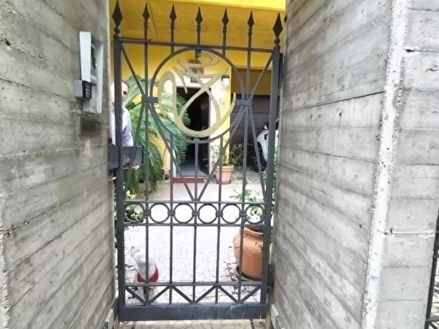 Immagine 10 di Villa in vendita  15 a Pescara