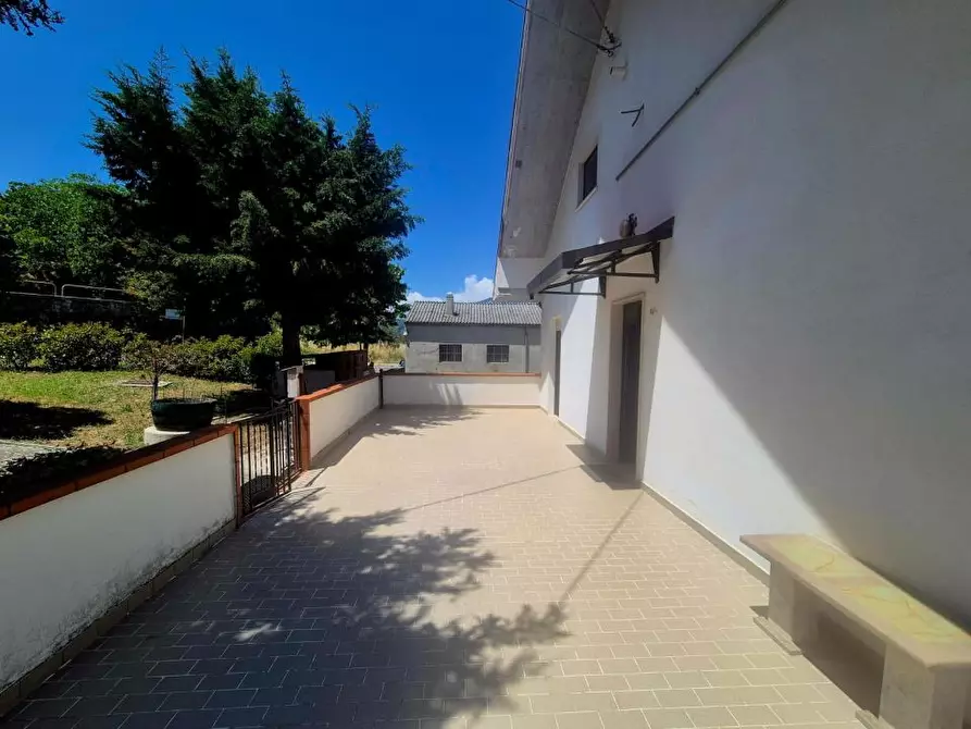 Immagine 9 di Villa in vendita  16 a Pietranico