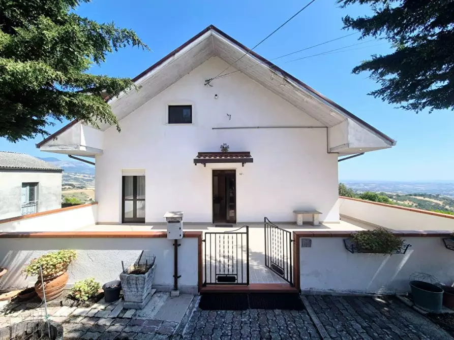 Immagine 8 di Villa in vendita  16 a Pietranico