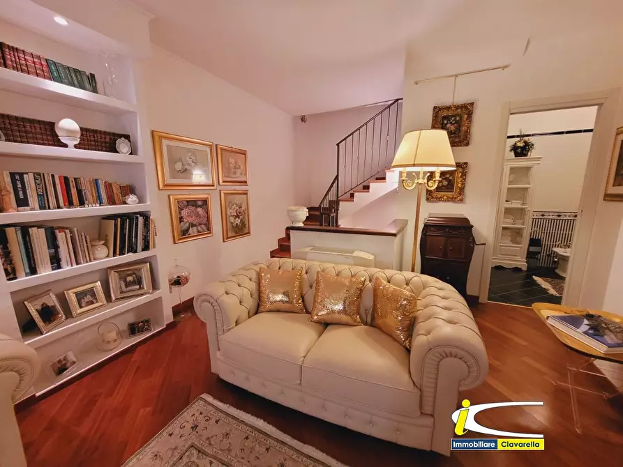 Immagine 9 di Villa in vendita  a Ladispoli