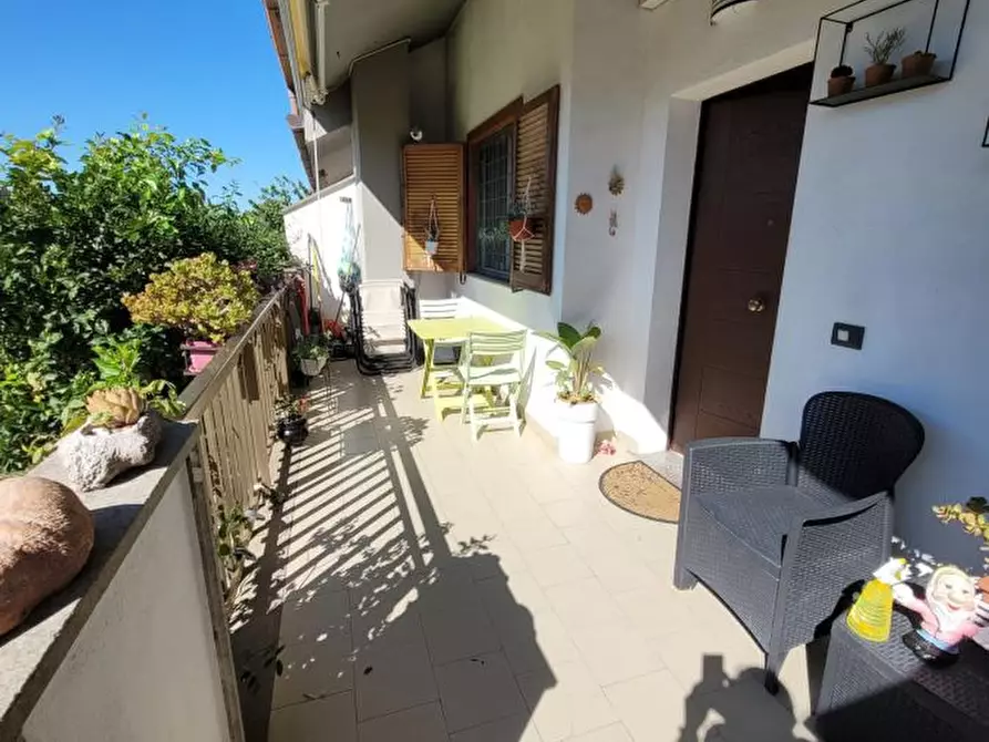 Immagine 6 di Villa in vendita  a Ladispoli