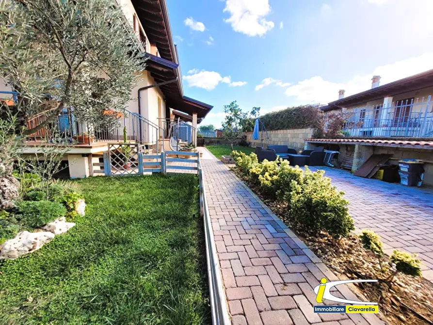 Immagine 2 di Villa in vendita  18 a Ladispoli