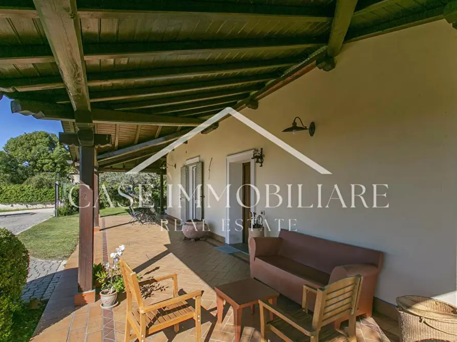 Immagine 7 di Villa in vendita  a Lanuvio