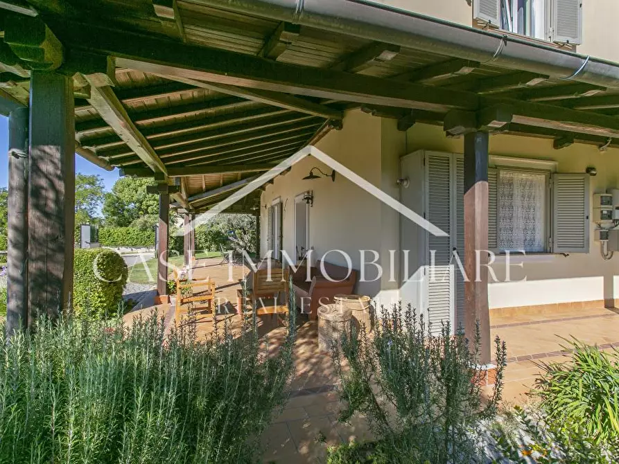 Immagine 5 di Villa in vendita  a Lanuvio