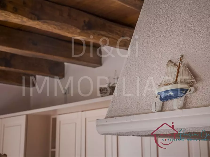 Immagine 10 di Villa in vendita  17 a Garlenda