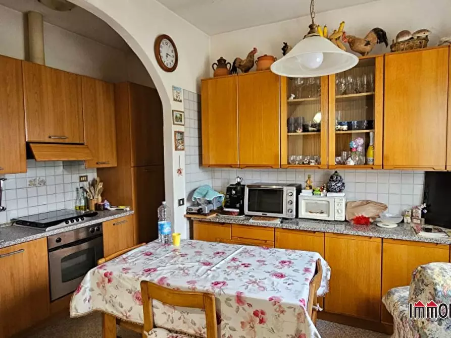 Immagine 3 di Villa in vendita  a Colle Di Val D'elsa