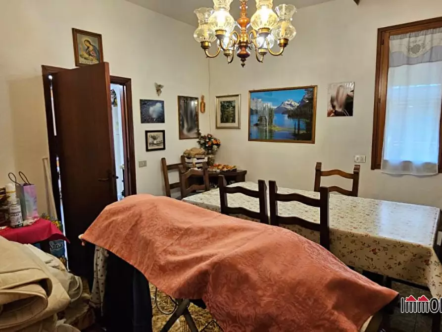 Immagine 5 di Villa in vendita  a Colle Di Val D'elsa