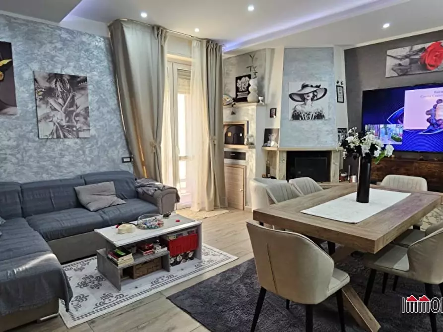 Immagine 3 di Villa in vendita  a Colle Di Val D'elsa