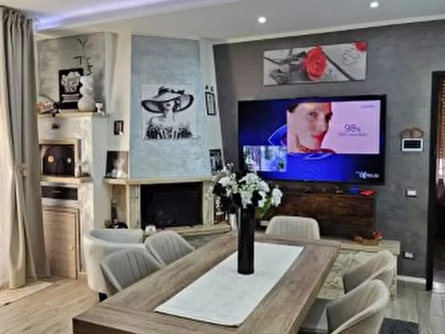 Immagine 6 di Villa in vendita  a Colle Di Val D'elsa