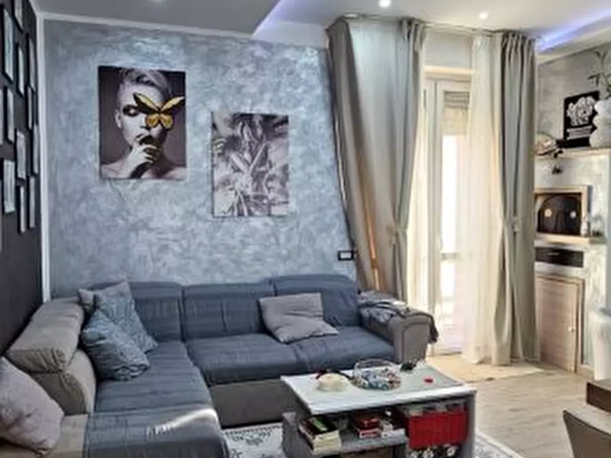 Immagine 2 di Villa in vendita  a Colle Di Val D'elsa