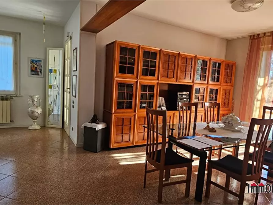 Immagine 5 di Villa in vendita  a Colle Di Val D'elsa