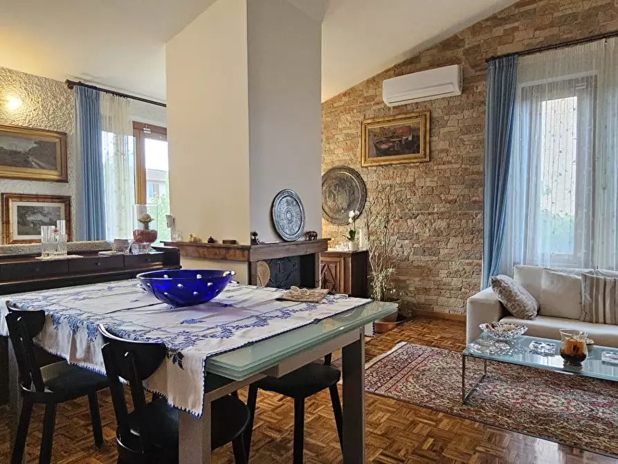 Immagine 6 di Villa in vendita  a Colle Di Val D'elsa